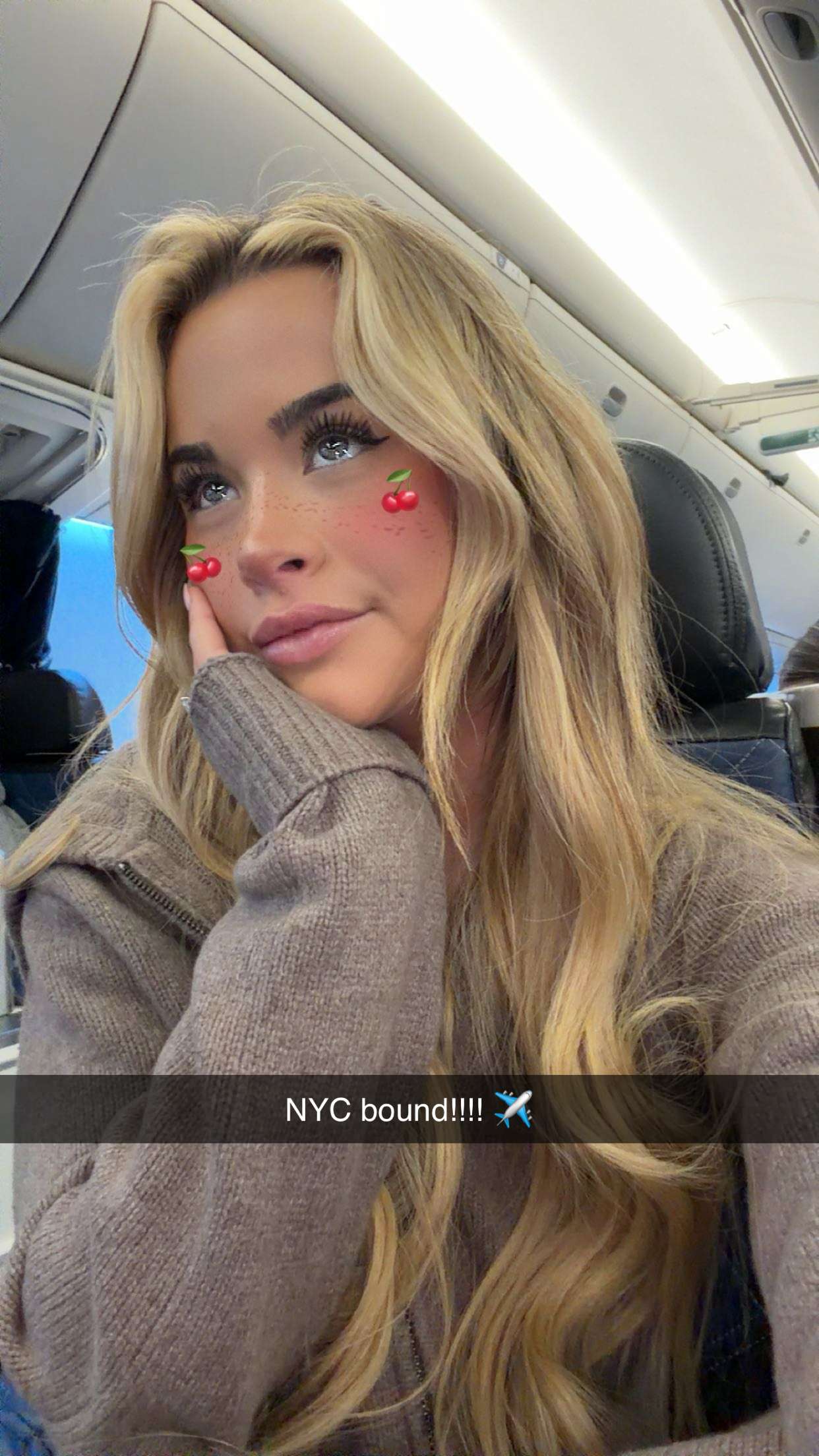 emilyelizabbeth snapchat image archive image