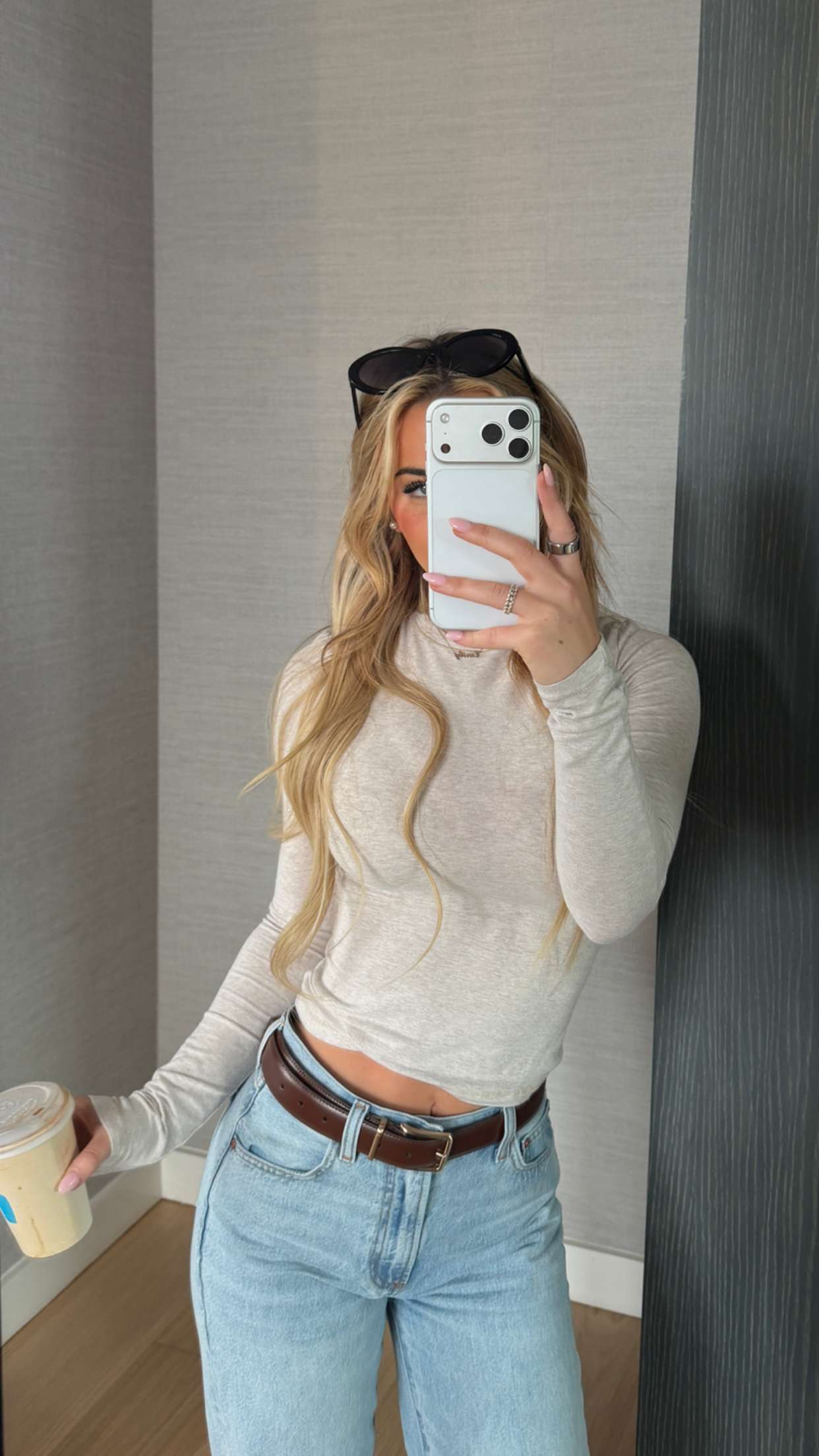 emilyelizabbeth snapchat image archive image