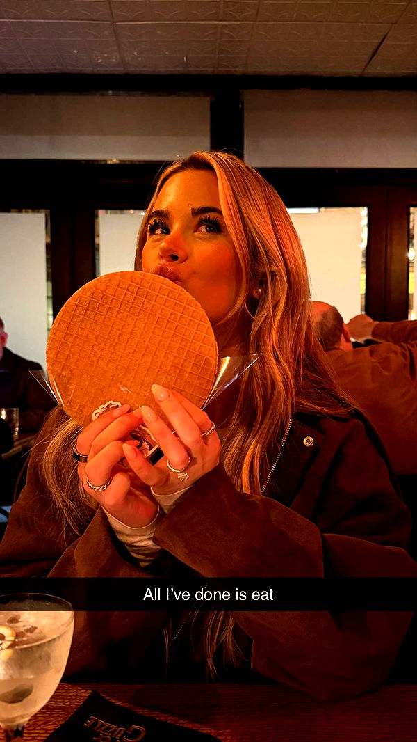 emilyelizabbeth image ~ Altpins