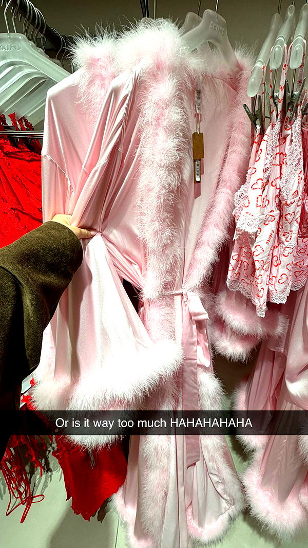 emilyelizabbeth image ~ Altpins