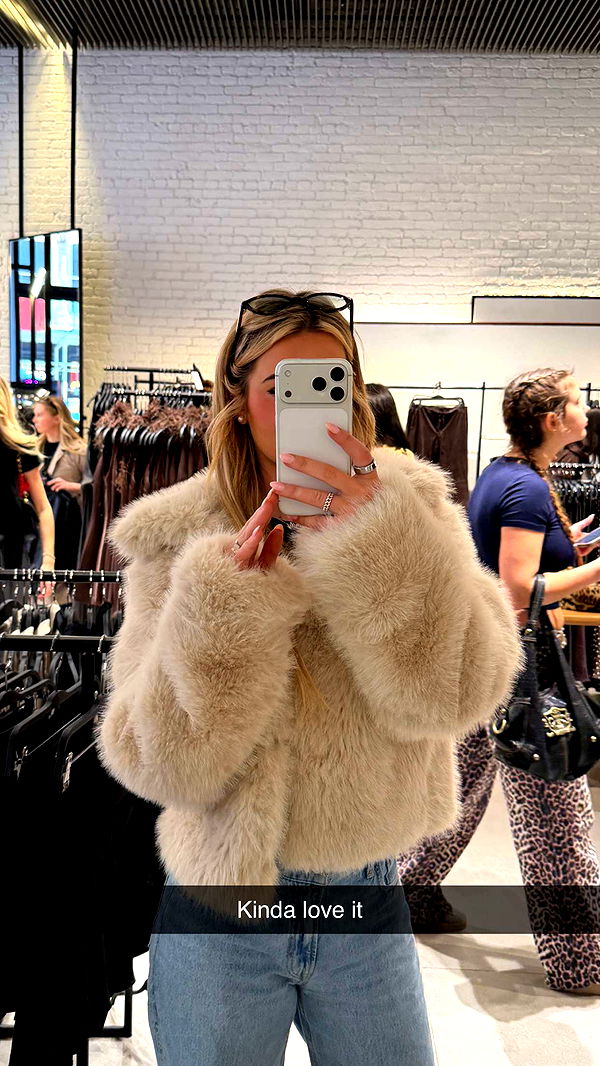 emilyelizabbeth image ~ Altpins