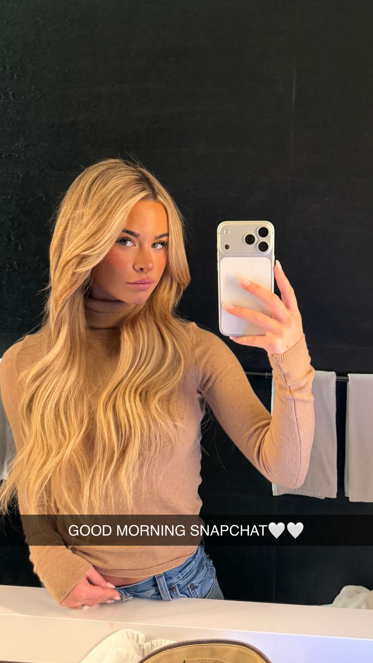 emilyelizabbeth snapchat image archive image