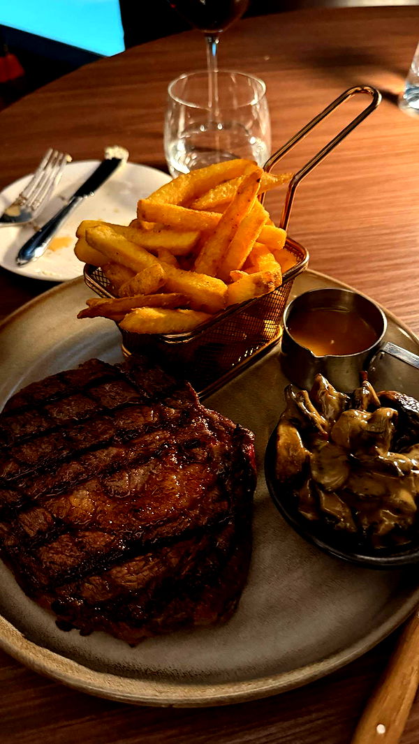 emilyelizabbeth image ~ Altpins