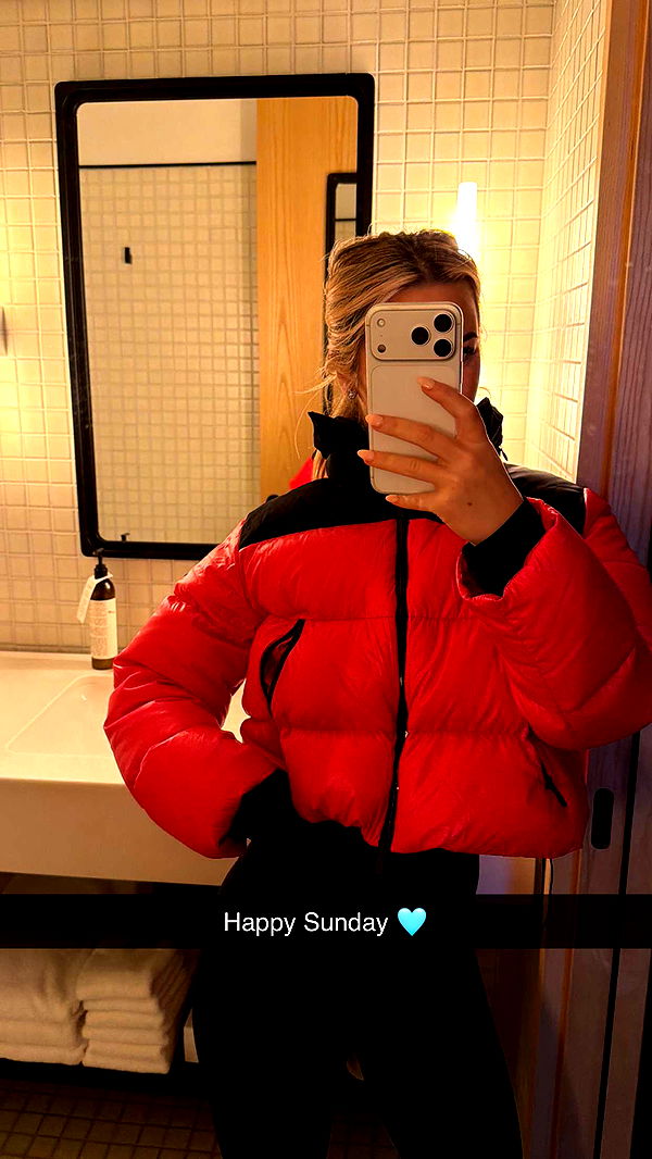 emilyelizabbeth image ~ Altpins