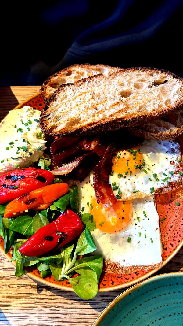 emilyelizabbeth image ~ Altpins