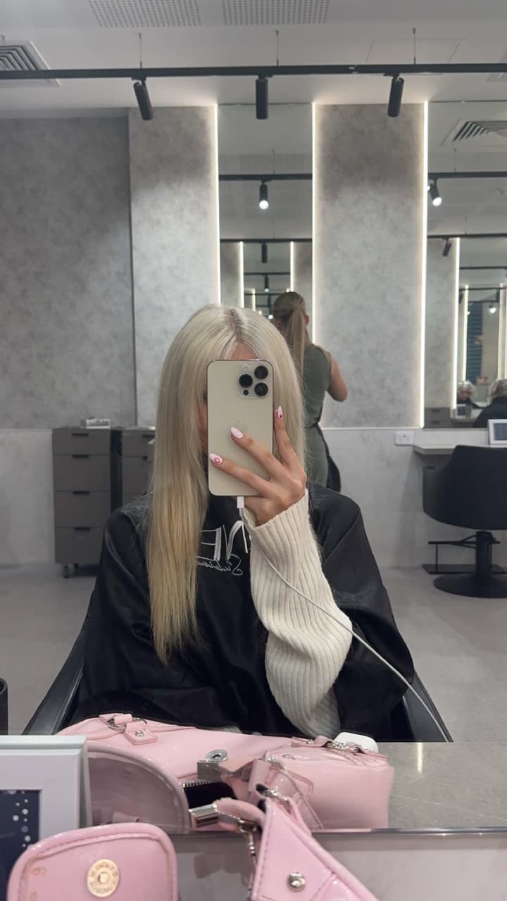 emxllouise snapchat image archive image