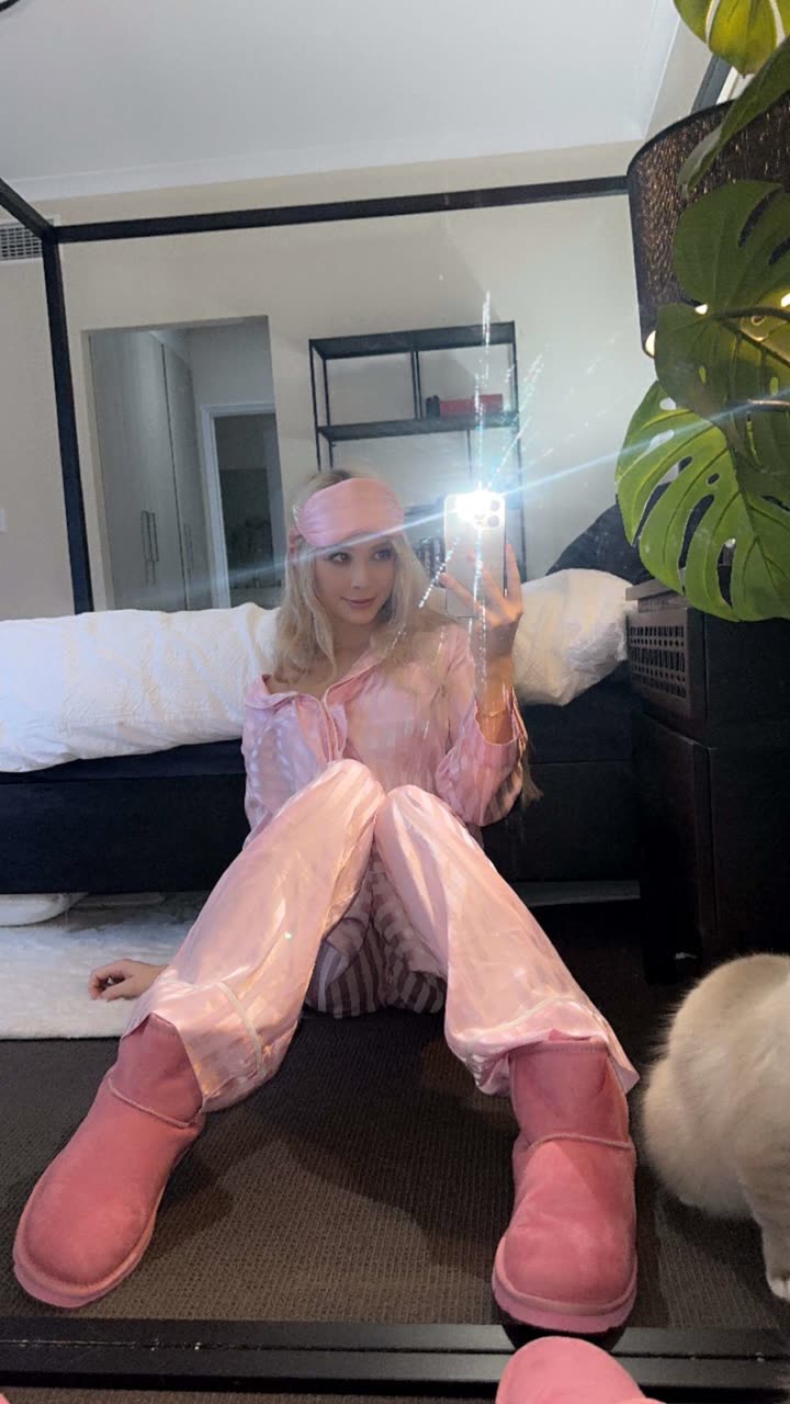 emxllouise snapchat image archive image