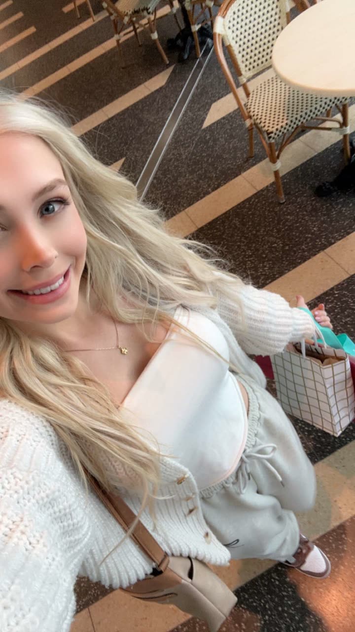 emxllouise snapchat image archive image