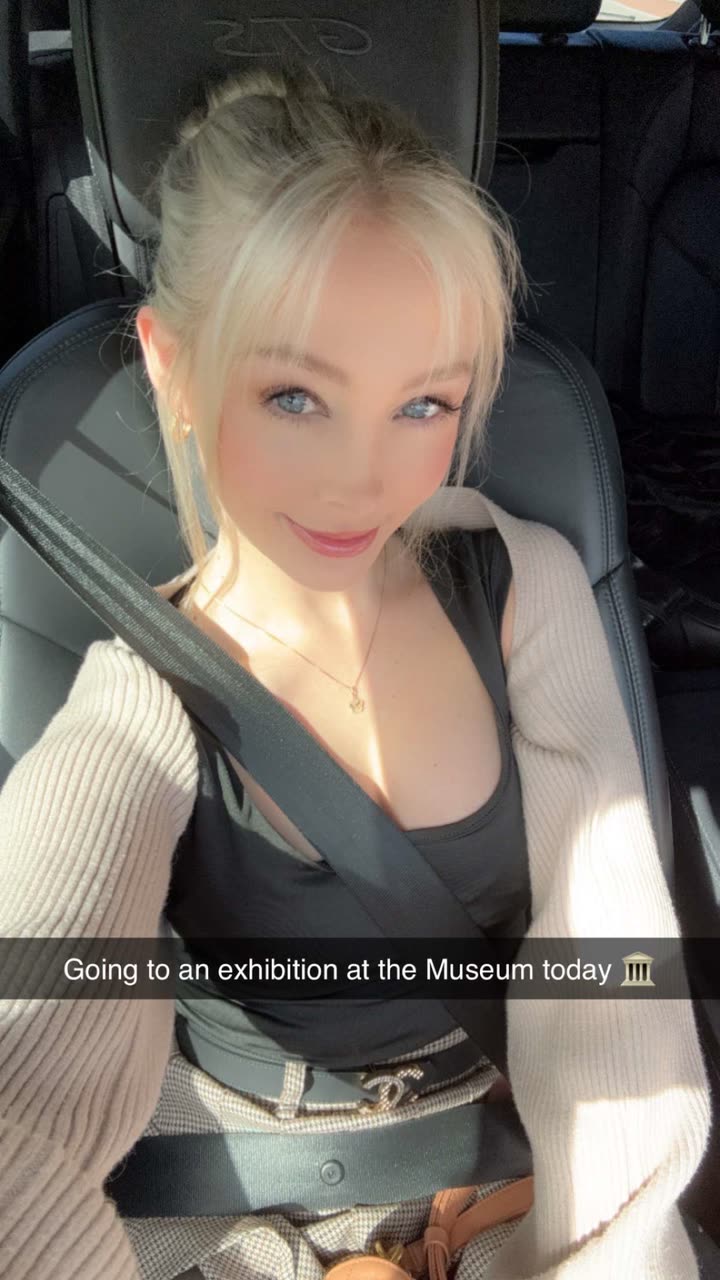 emxllouise snapchat image archive image