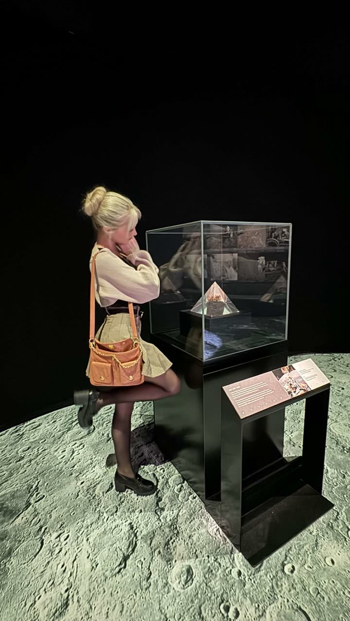 emxllouise snapchat image archive image