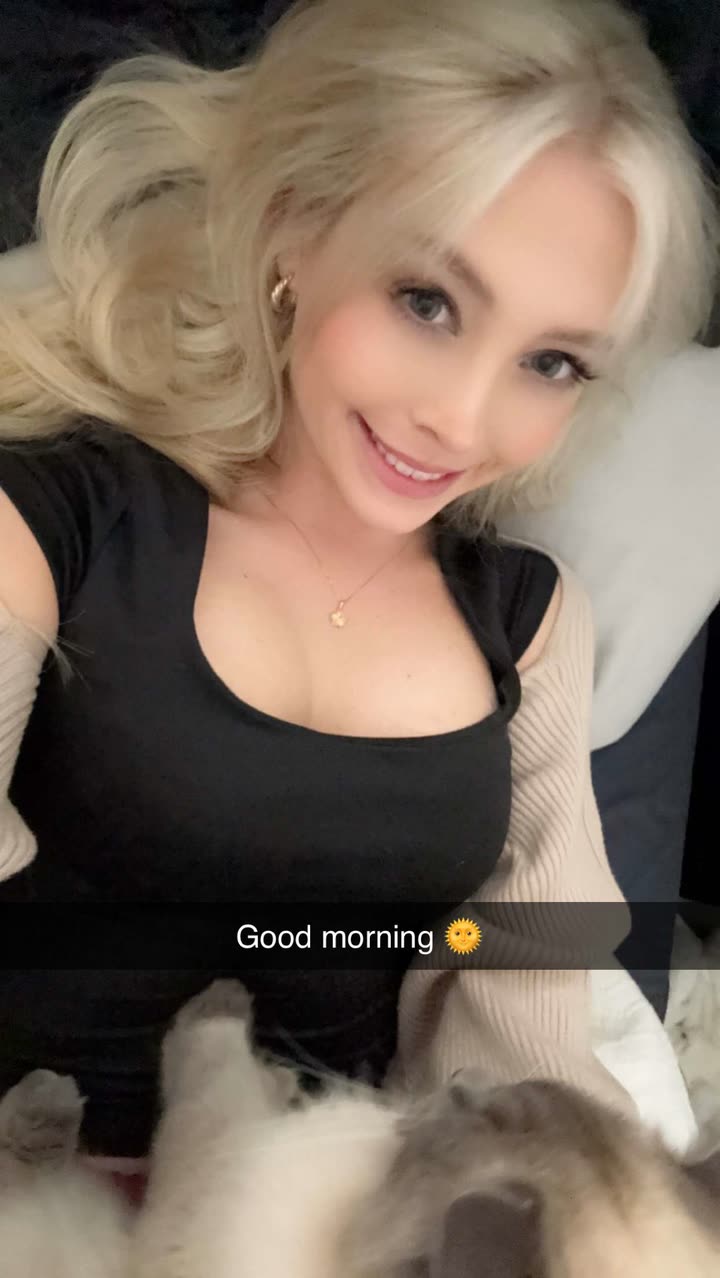 emxllouise snapchat image archive image