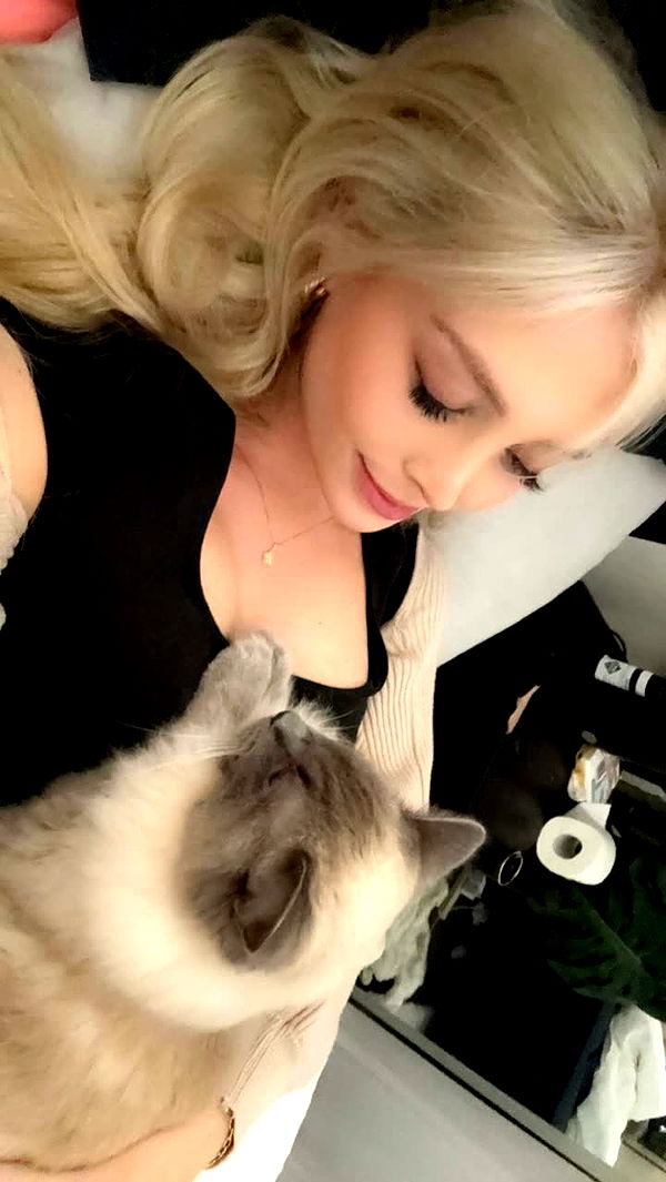 emxllouise image ~ Altpins