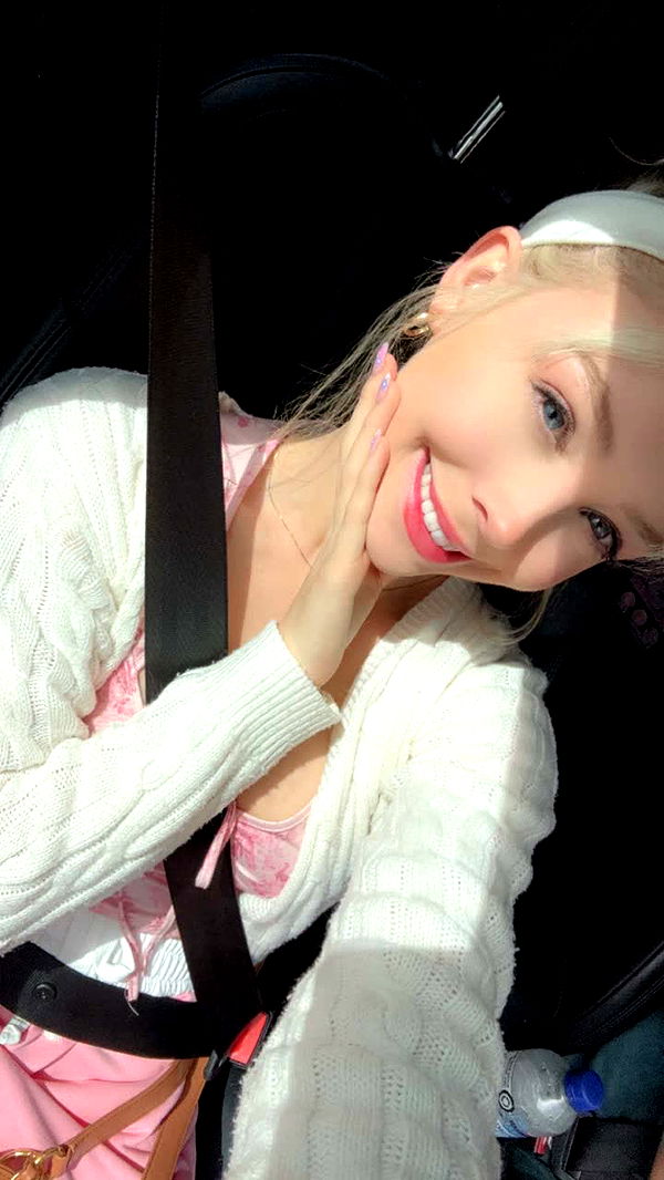 emxllouise image ~ Altpins