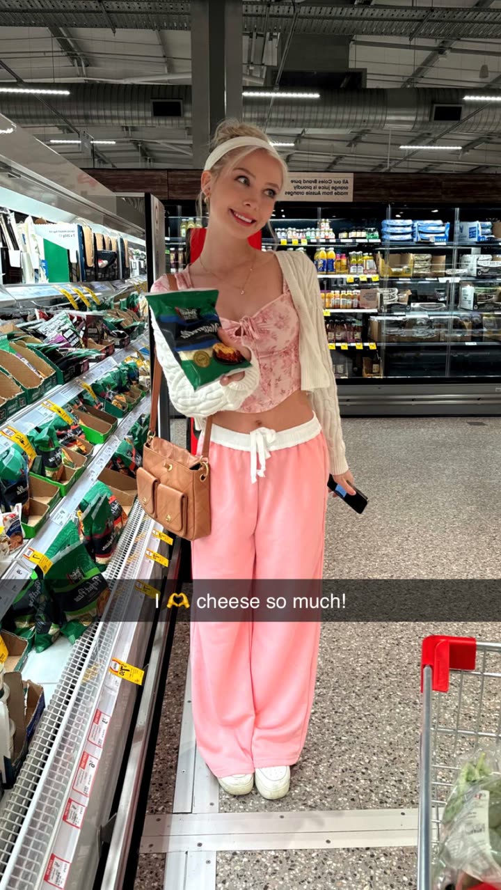 emxllouise snapchat image archive image