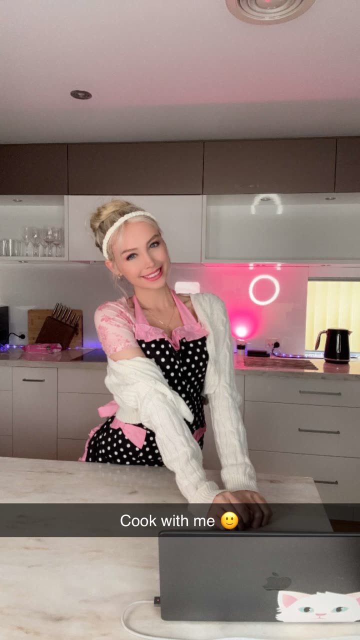 emxllouise snapchat image archive image