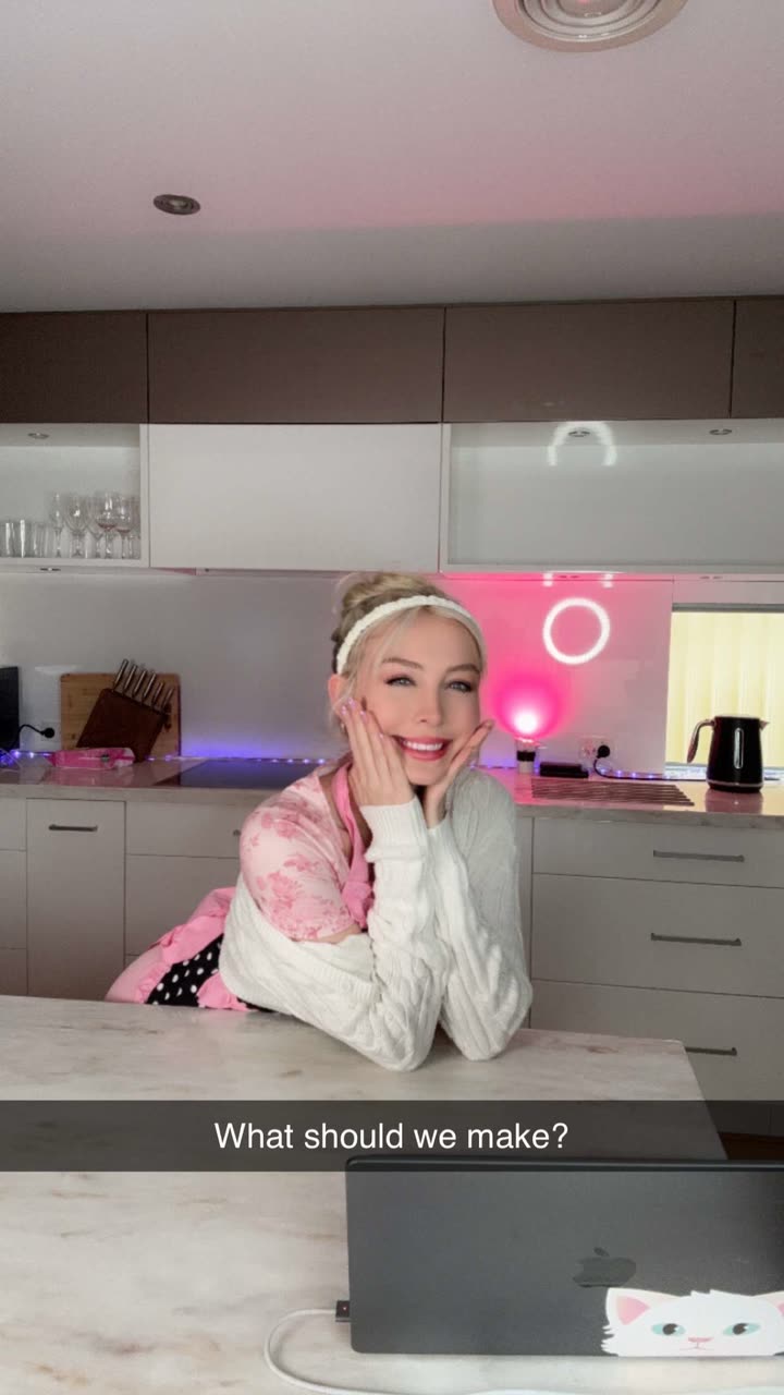 emxllouise snapchat image archive image