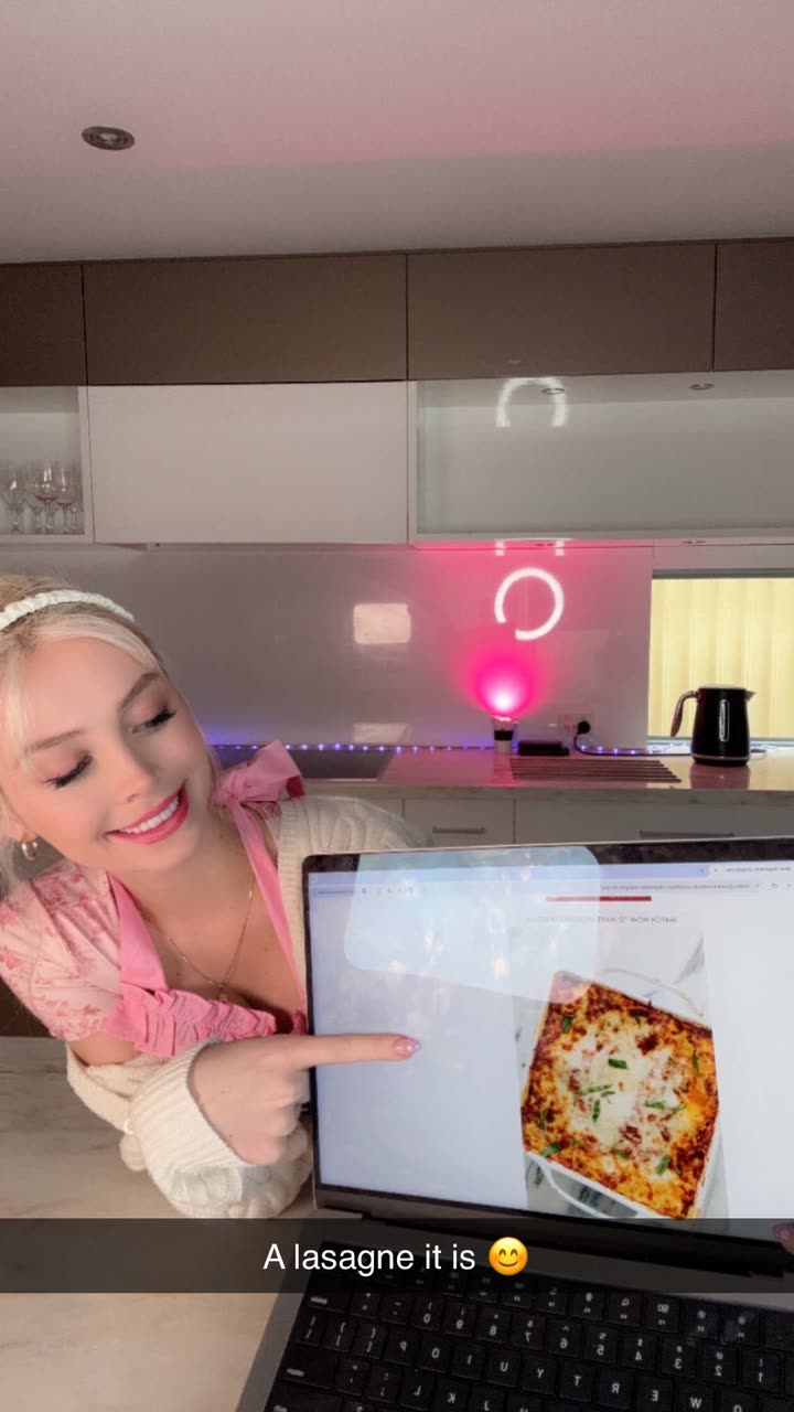 emxllouise snapchat image archive image