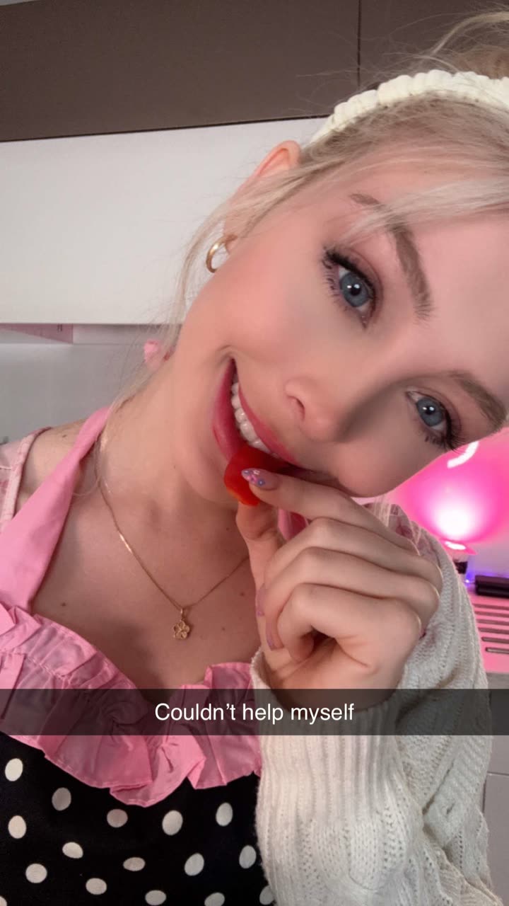 emxllouise snapchat image archive image