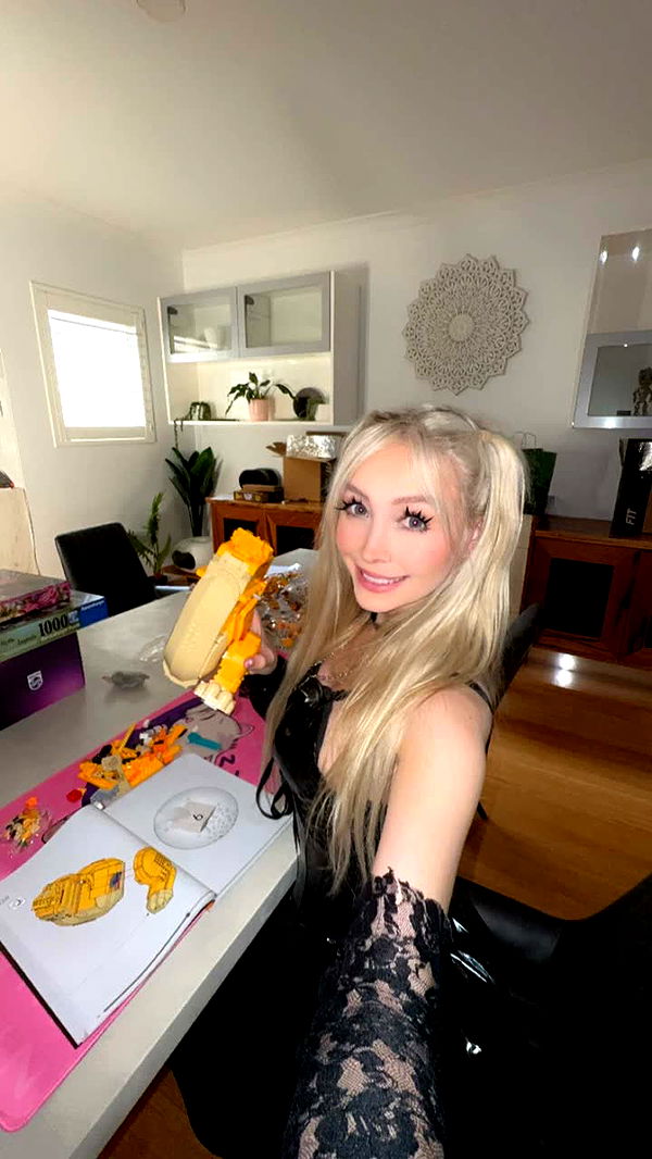 emxllouise image ~ Altpins