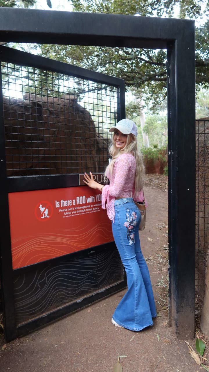 emxllouise snapchat image archive image