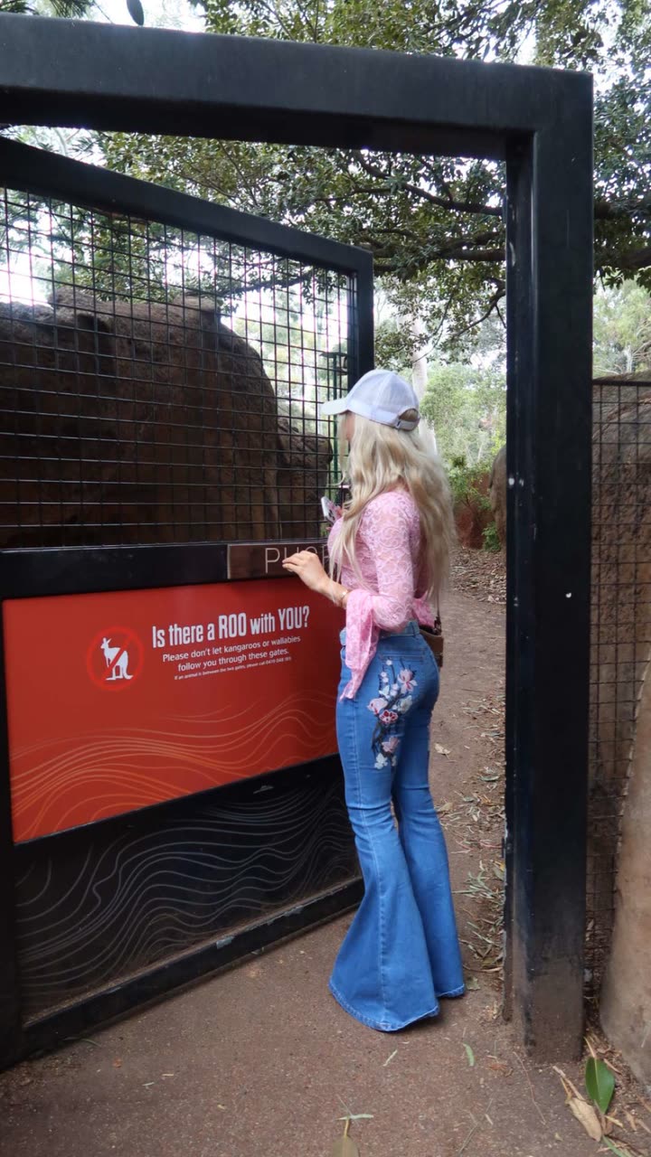 emxllouise snapchat image archive image