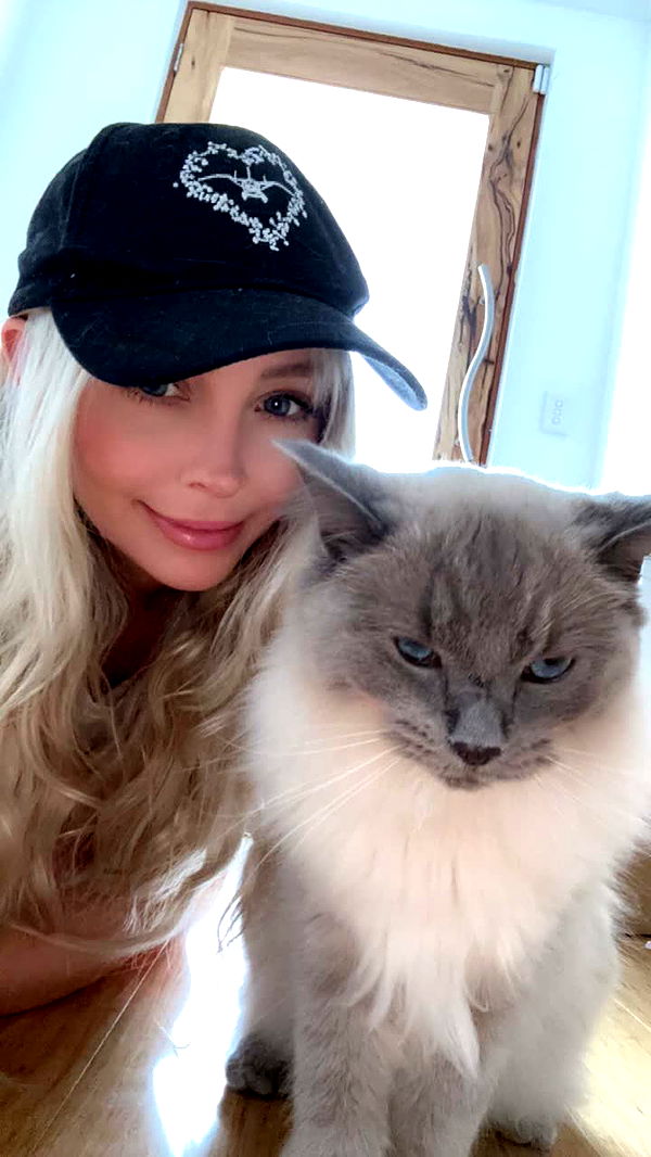 emxllouise image ~ Altpins