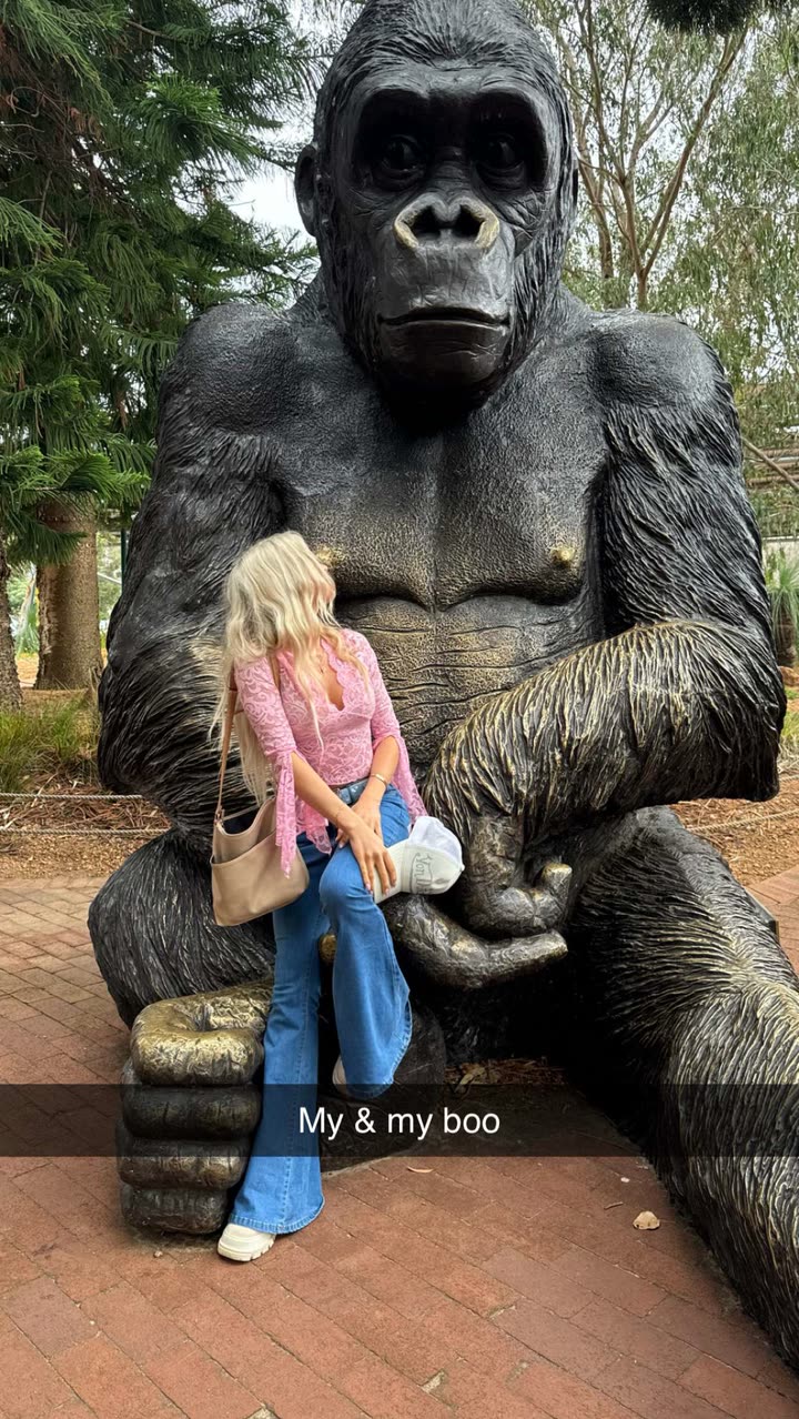 emxllouise snapchat image archive image