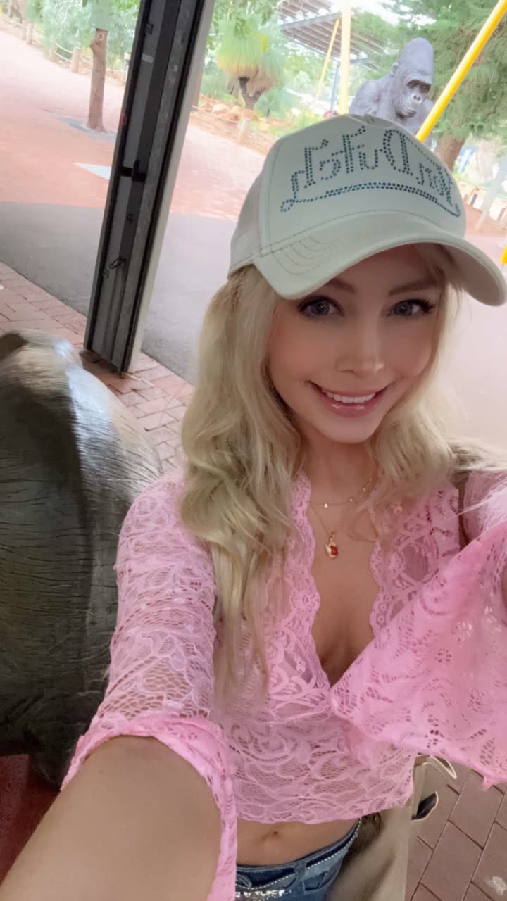 emxllouise snapchat image archive image