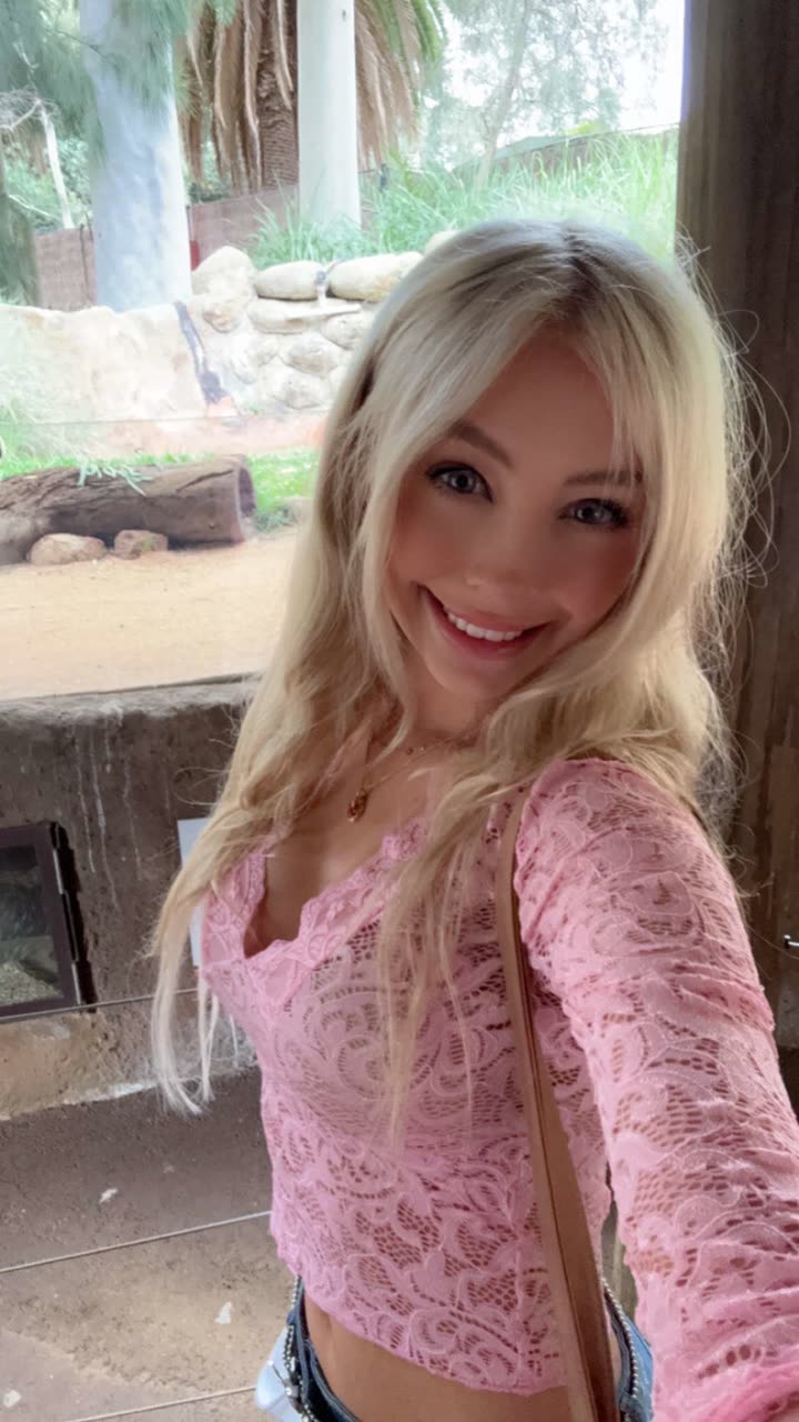 emxllouise snapchat image archive image