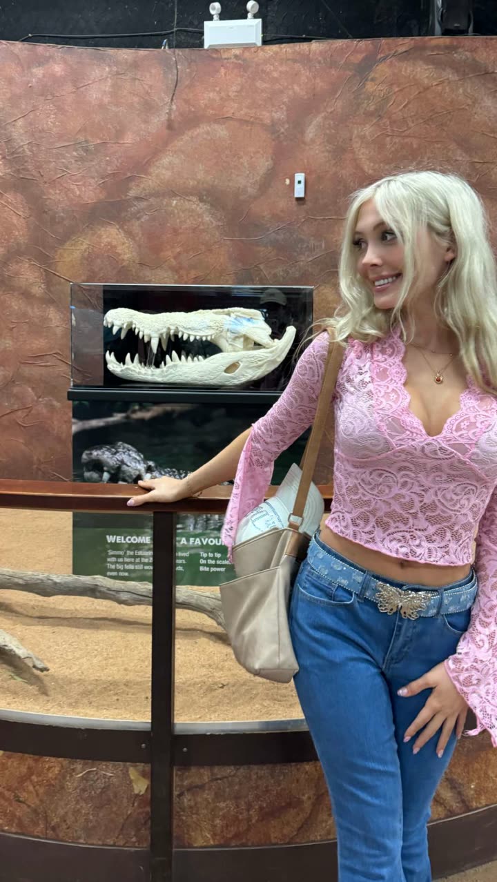 emxllouise snapchat image archive image