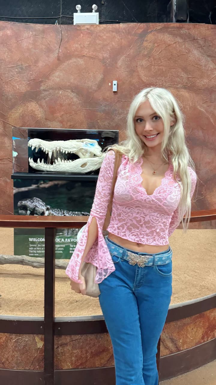 emxllouise snapchat image archive image