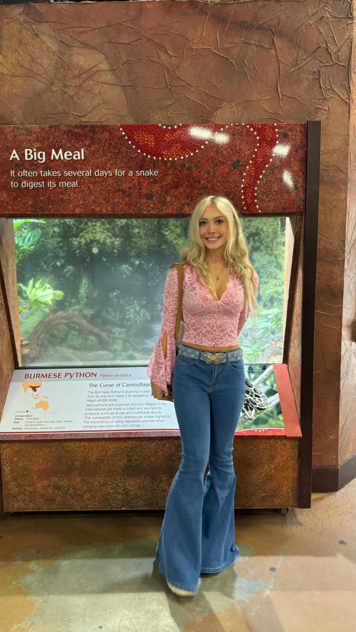 emxllouise snapchat image archive image