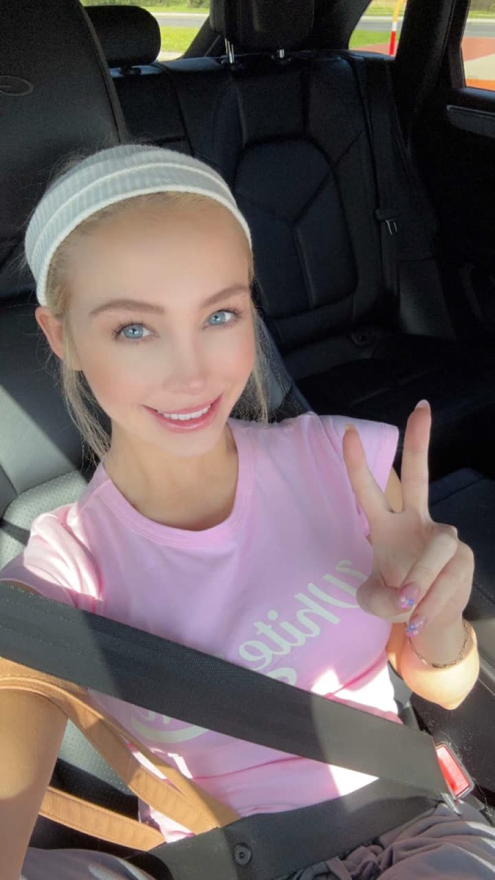 emxllouise snapchat image archive image