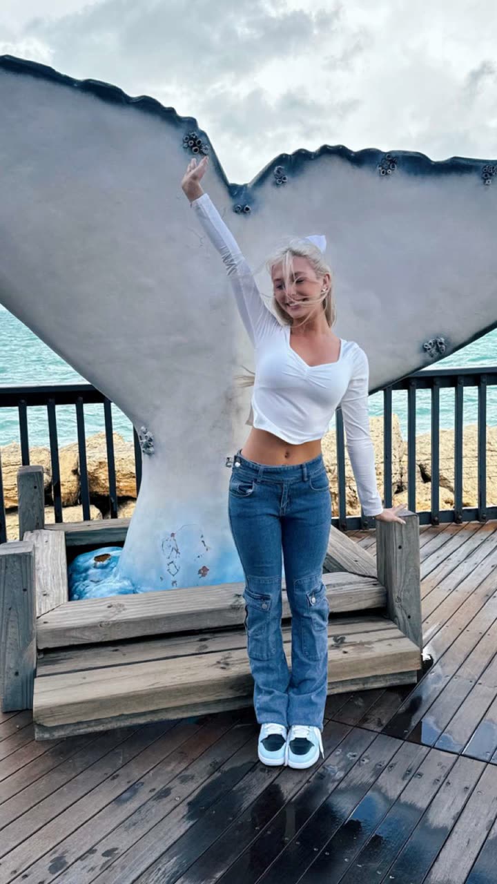 emxllouise snapchat image archive image