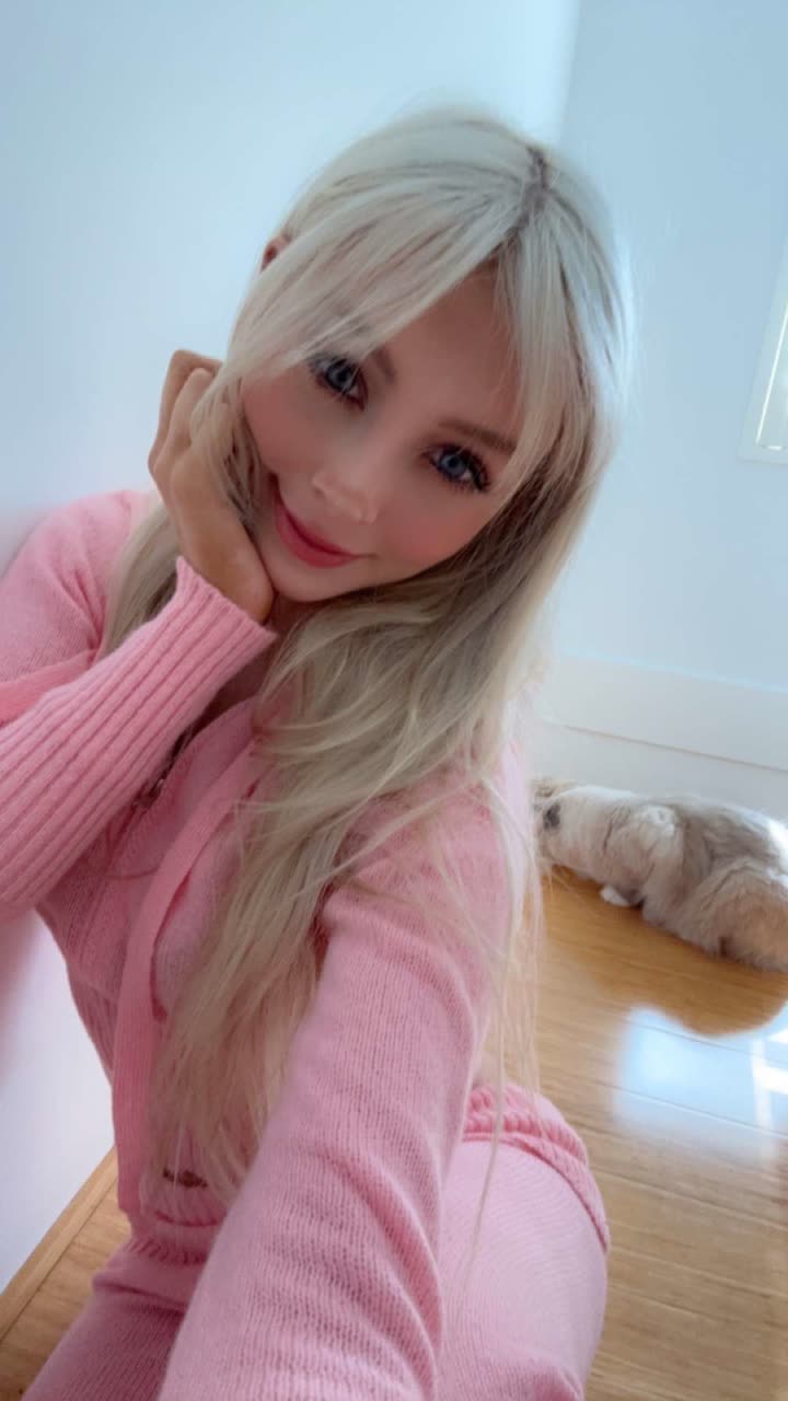 emxllouise snapchat image archive image