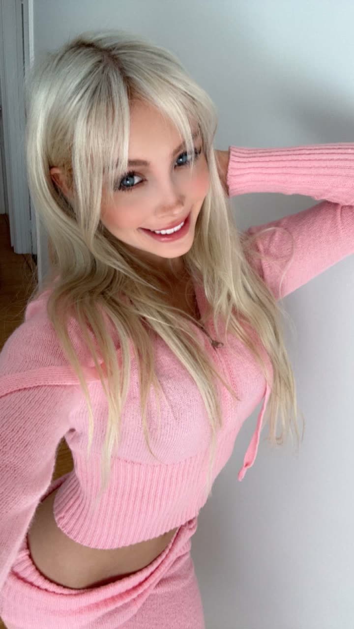 emxllouise snapchat image archive image