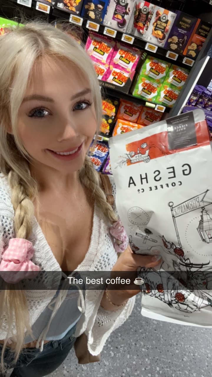 emxllouise snapchat image archive image