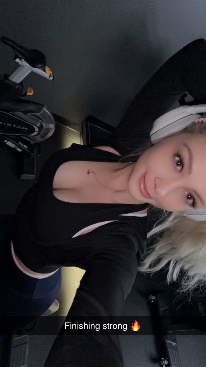 emxllouise snapchat image archive image