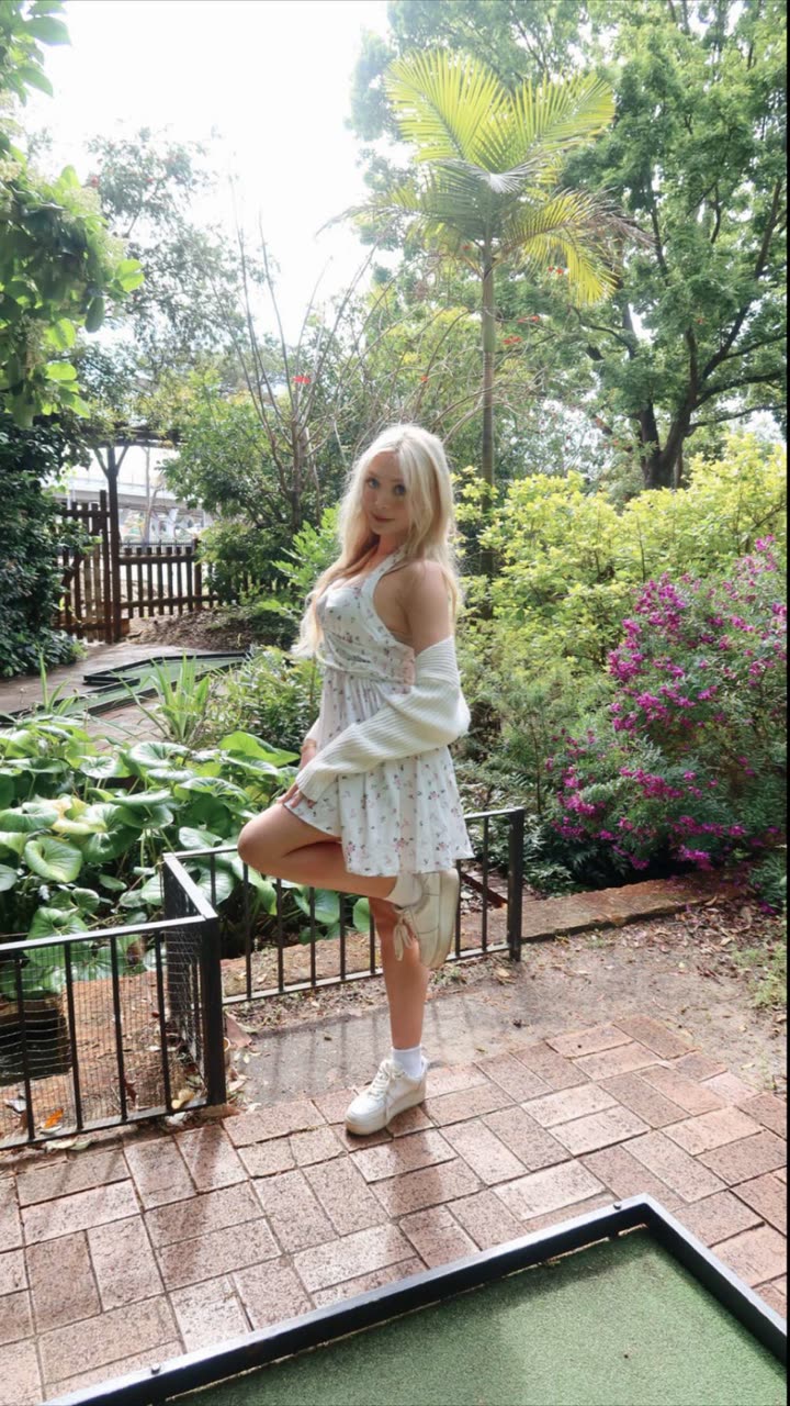 emxllouise snapchat image archive image