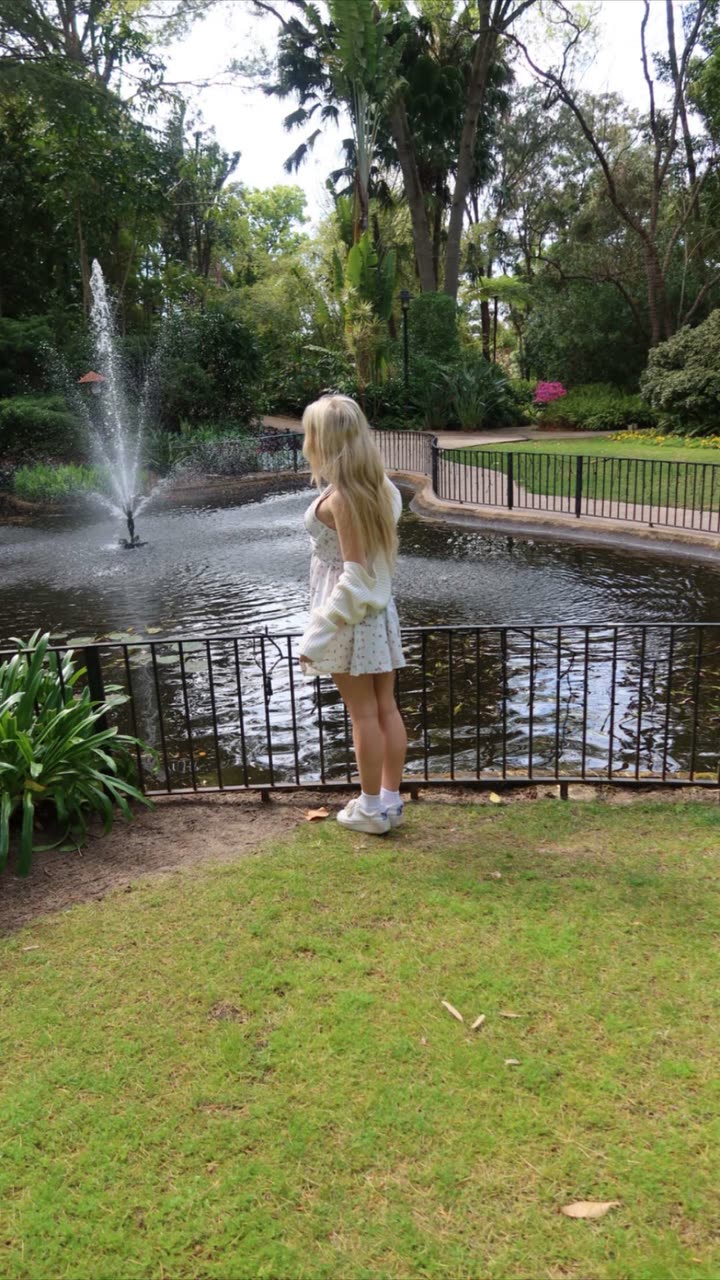 emxllouise snapchat image archive image