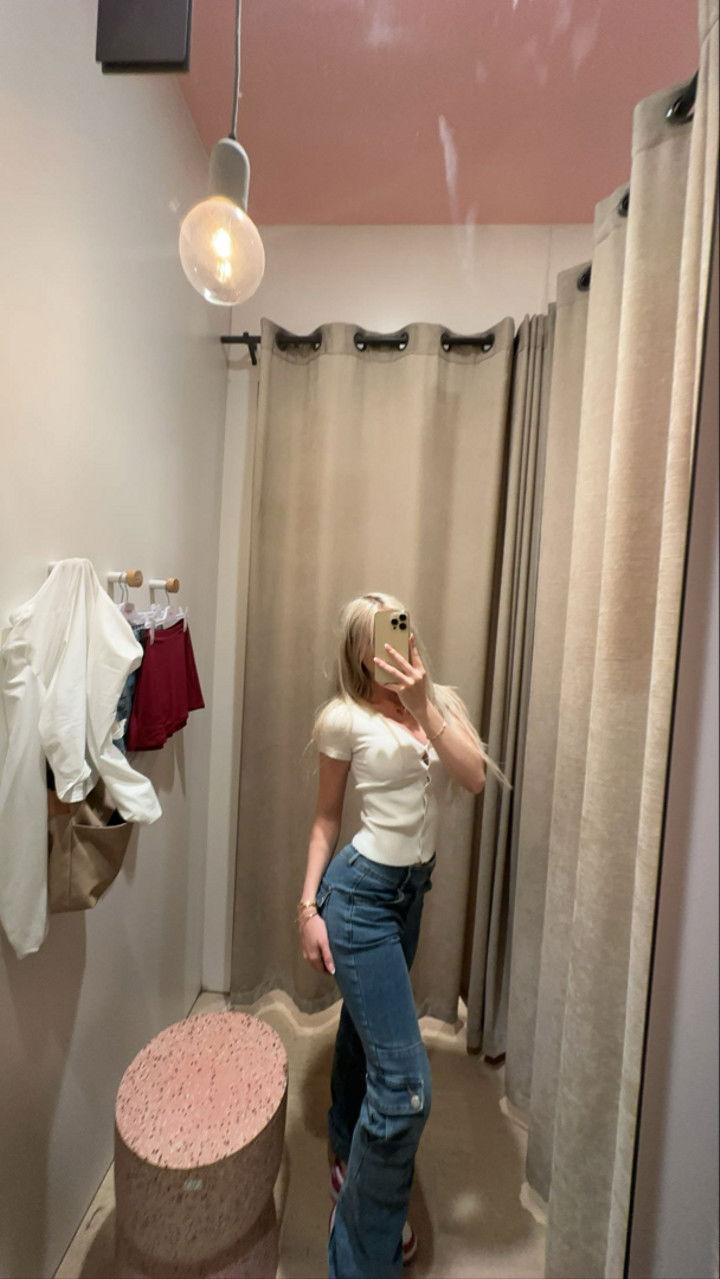 emxllouise snapchat image archive image