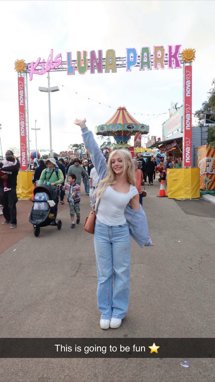 emxllouise snapchat image archive image