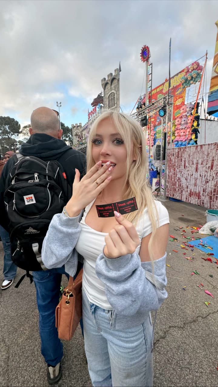 emxllouise snapchat image archive image