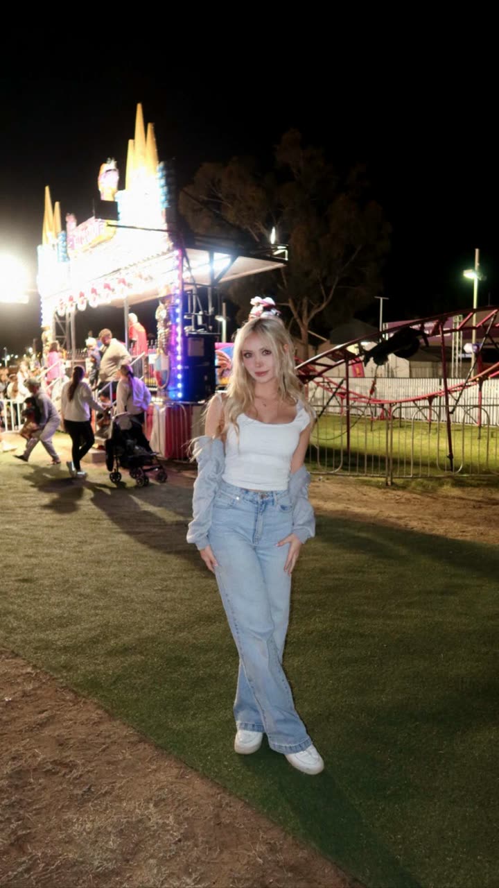 emxllouise snapchat image archive image