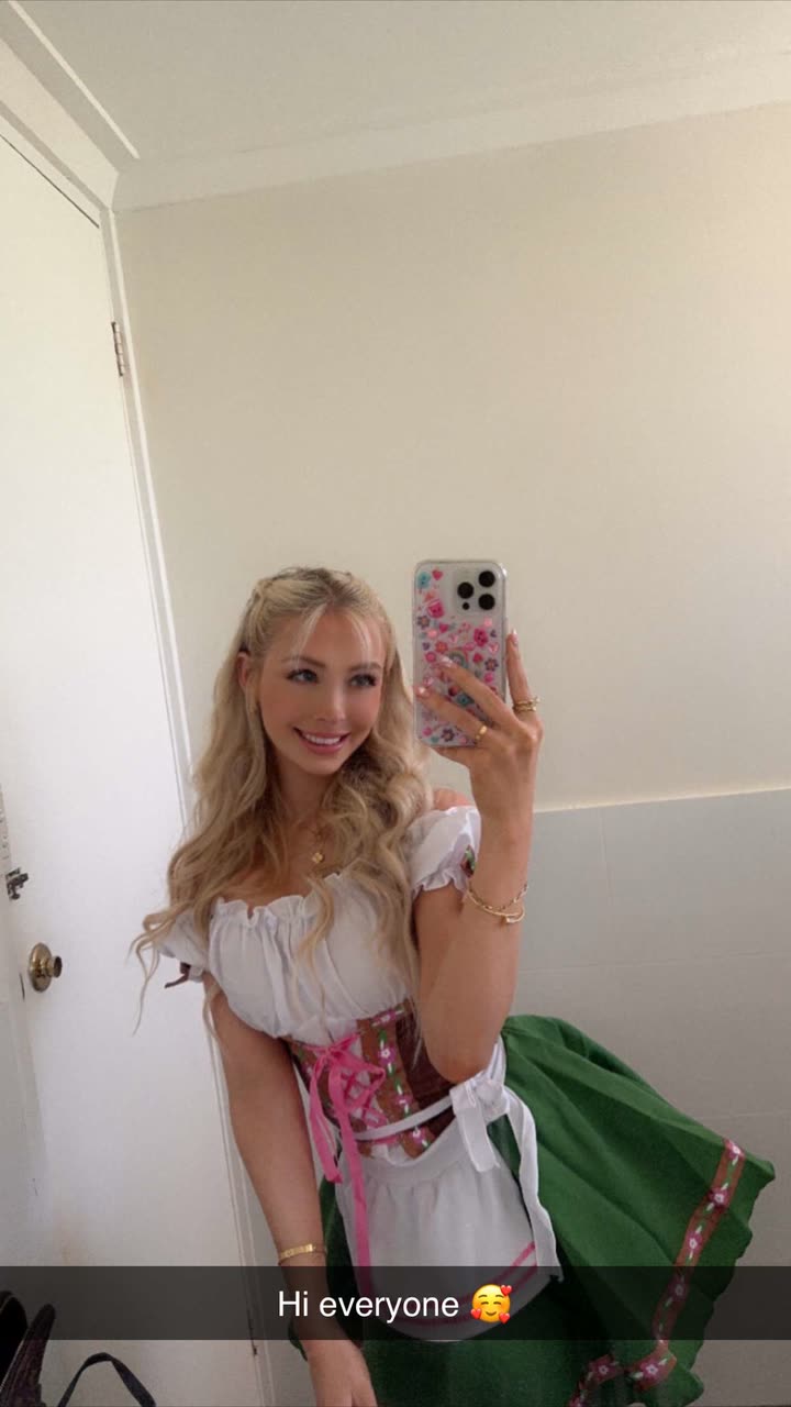 emxllouise snapchat image archive image