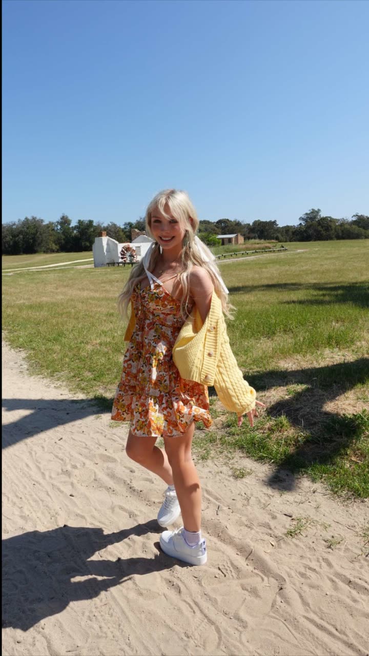 emxllouise snapchat image archive image