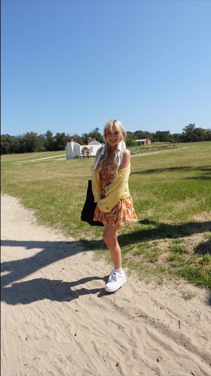 emxllouise snapchat image archive image