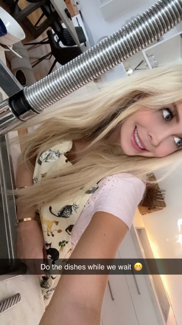 emxllouise snapchat image archive image