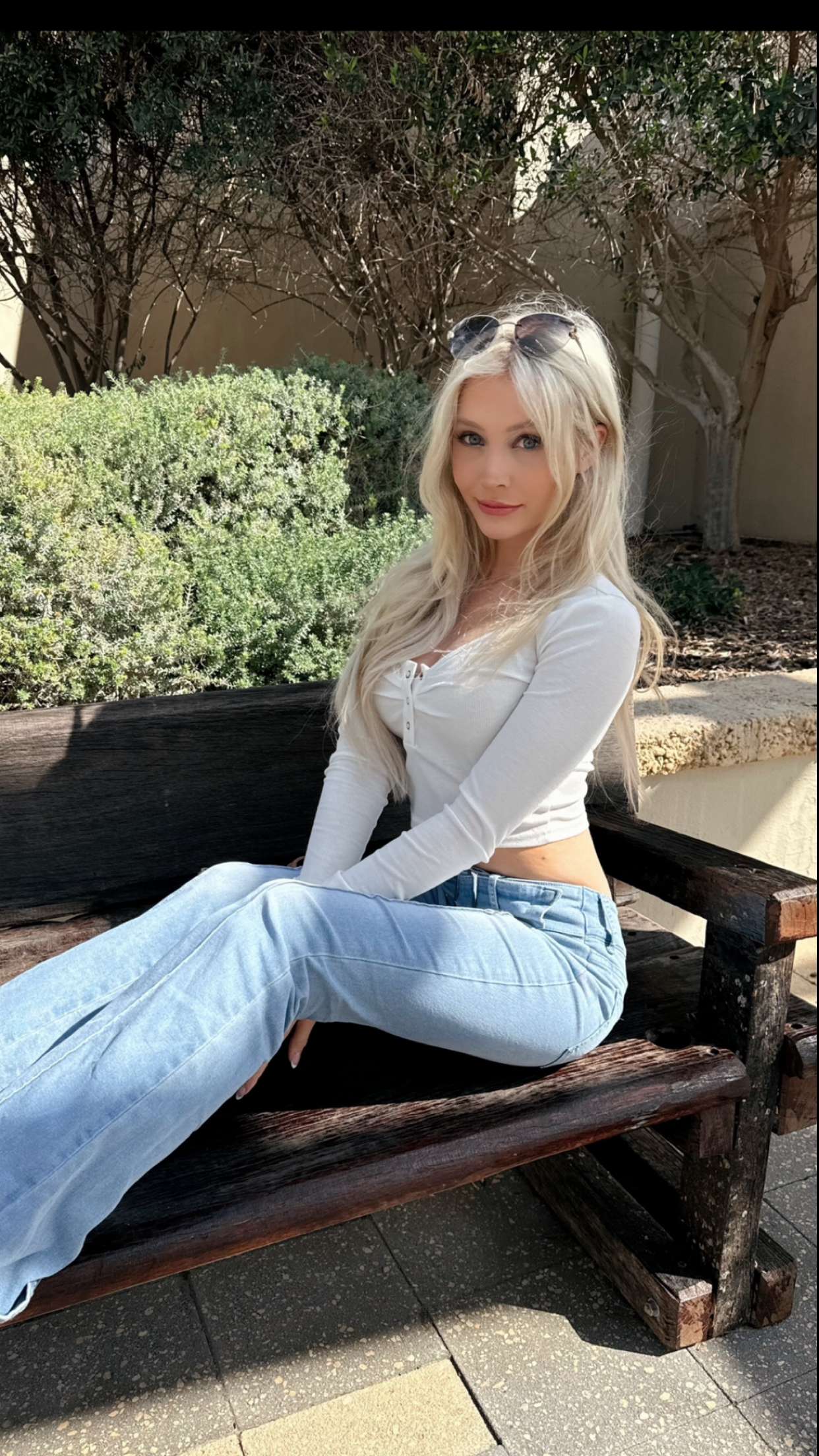 emxllouise snapchat image archive image