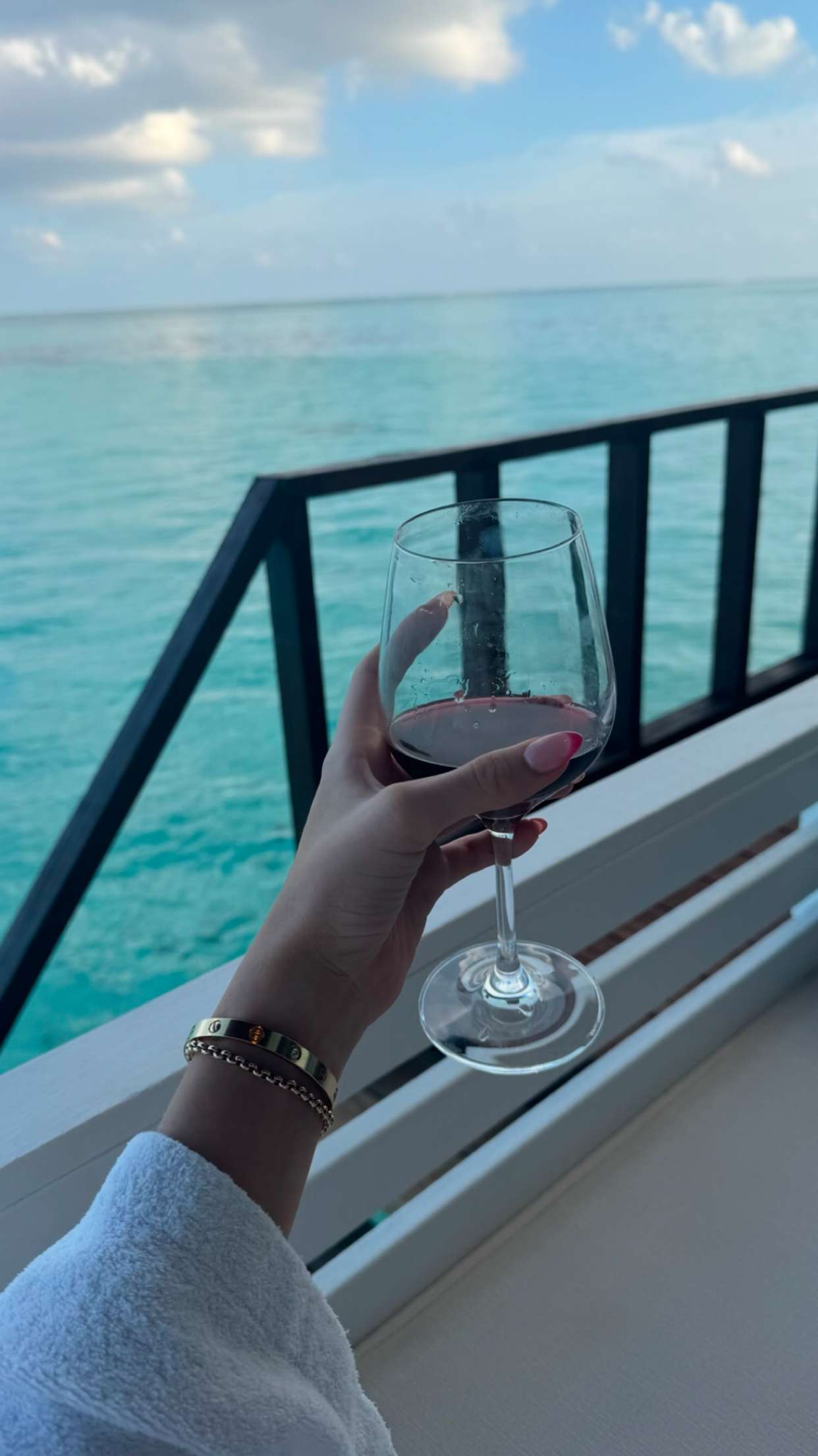 emxllouise snapchat image archive image